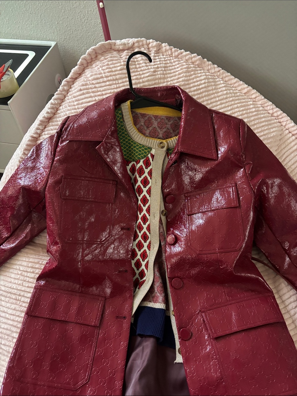 Gucci Women's Dark Burgundy Patent Leather Trench Jacket - Picture 4 of 4